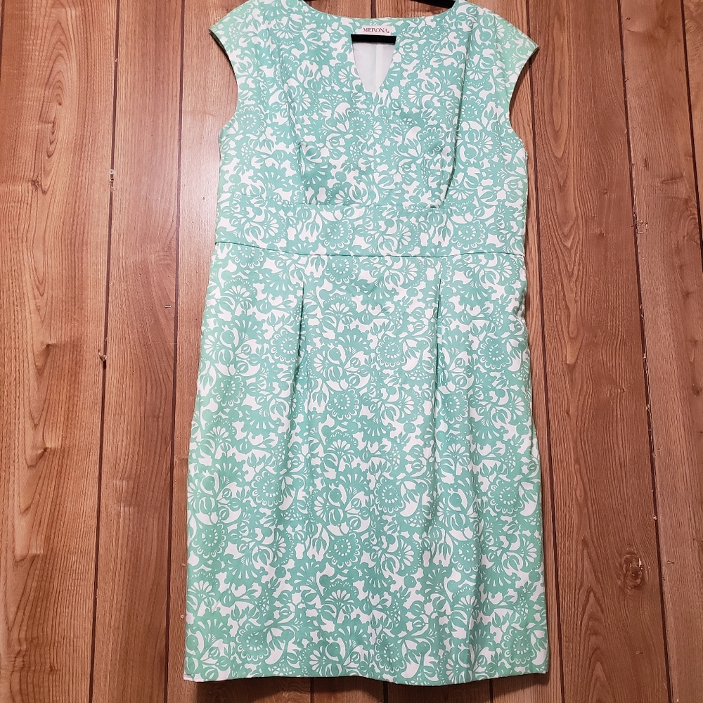 Floral Cap-Sleeve Sheath Dress - Mint White